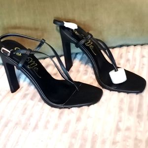 So Me thong heels